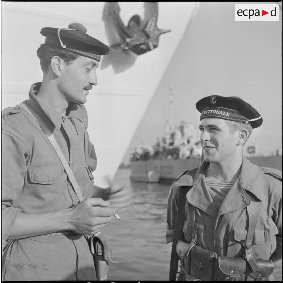 Vie quotidienne de fusiliers marins. [Description en cours]