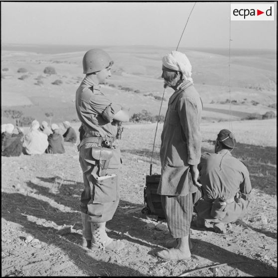 Vie quotidienne de fusiliers marins. [Description en cours]