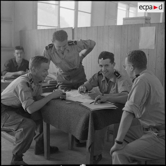 Vie quotidienne en cantonnement. [Description en cours]