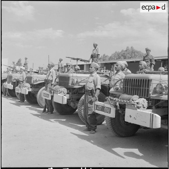 Vie quotidienne militaire. [Description en cours]