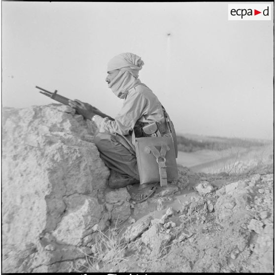 Vie quotidienne militaire. [Description en cours]