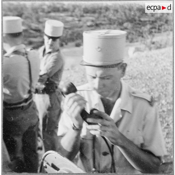 Vie quotidienne militaire. [Description en cours]