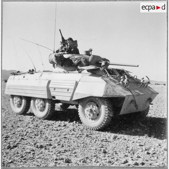 Vie quotidienne militaire. [Description en cours]