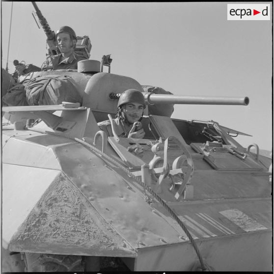 Vie quotidienne militaire. [Description en cours]