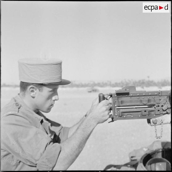 Vie quotidienne militaire. [Description en cours]