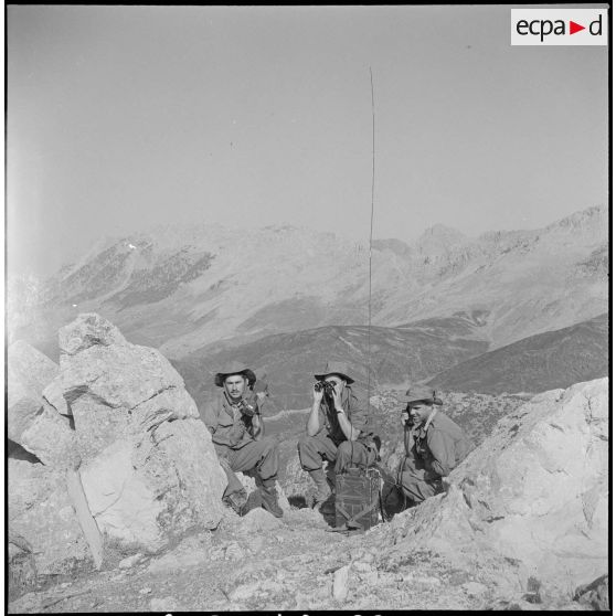 Le 22e BCA à Bouira. [Description en cours]