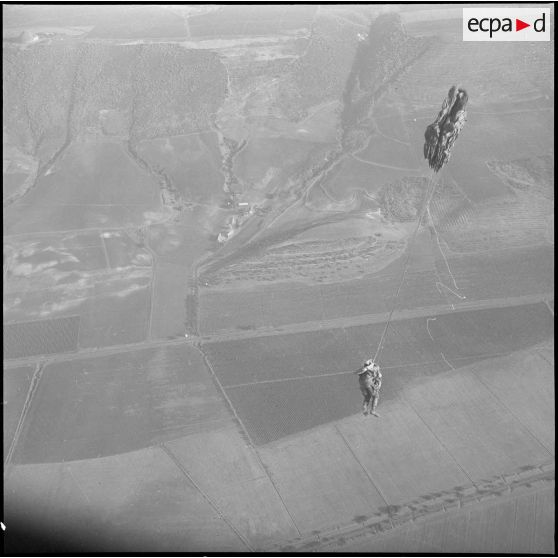 La 2e compagnie de livraison par air à Blida. [Description en cours]