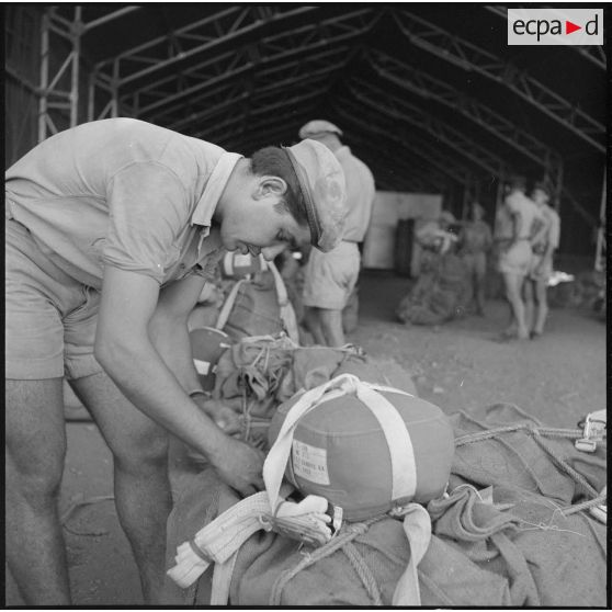 La 2e compagnie de livraison par air à Blida. [Description en cours]