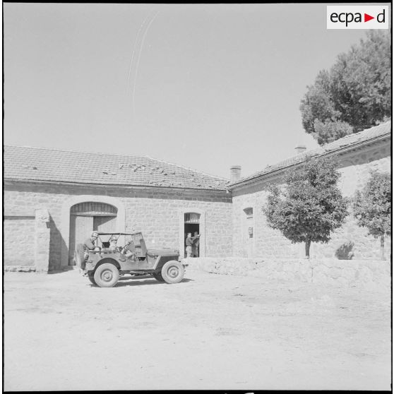 Vie quotidienne au 21e RI. [Description en cours]