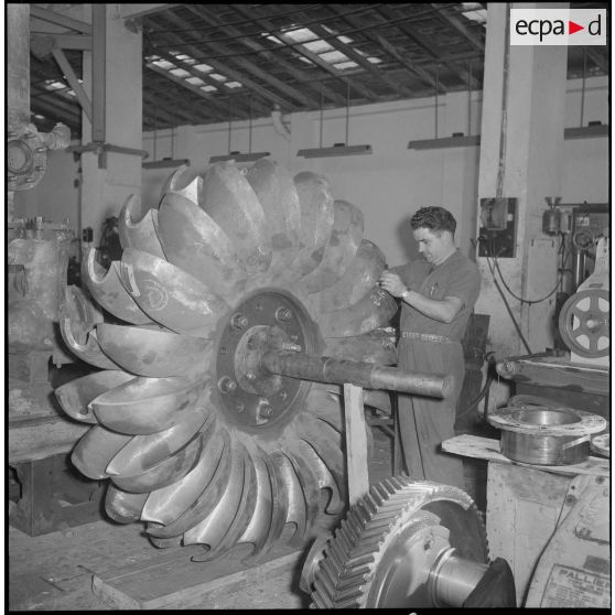 Ateliers de la société Neyrpic-Afrique. [Description en cours]