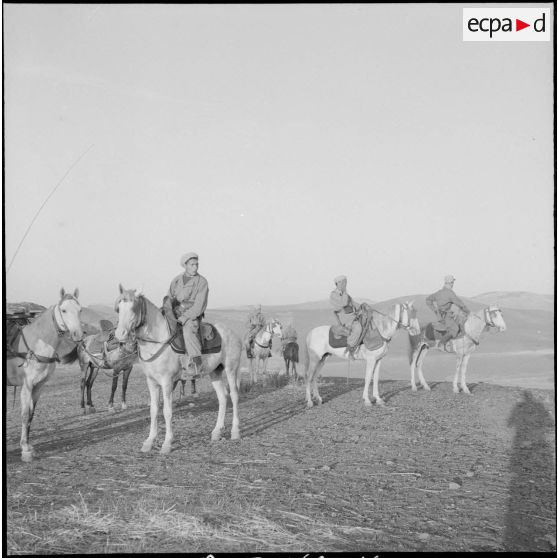 Le 2e groupe nomade à Teniet-el-Haad. [Description en cours]