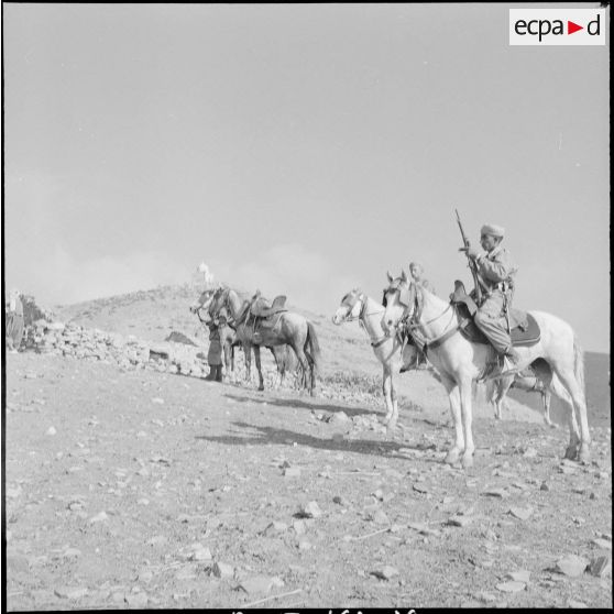 Le 2e groupe nomade à Teniet-el-Haad. [Description en cours]