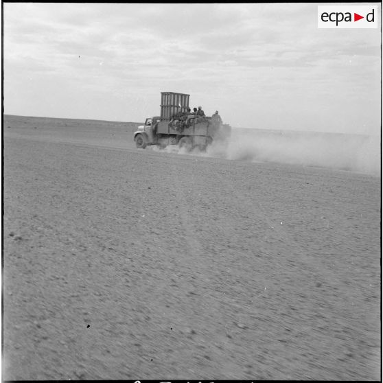 La 3e CAST de Colomb-Béchar à Tindouf. [Description en cours]