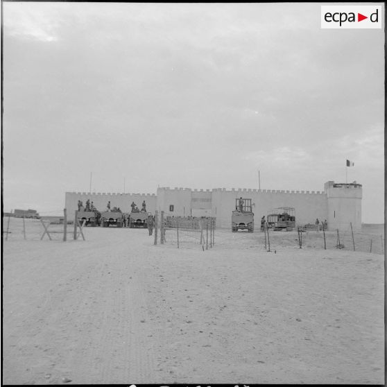 La 3e CAST de Colomb-Béchar à Tindouf. [Description en cours]