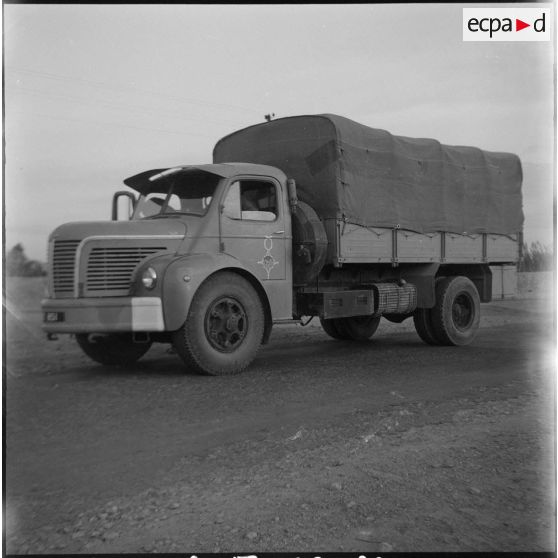 La 3e CAST de Colomb-Béchar à Tindouf. [Description en cours]