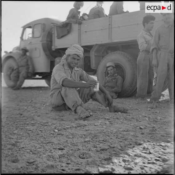 La 3e CAST de Colomb-Béchar à Tindouf. [Description en cours]