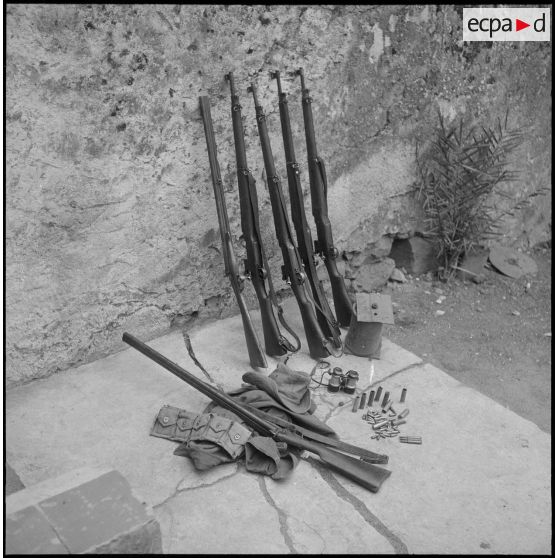 En opération avec la 5e batterie du 2/4e RA. [Description en cours]