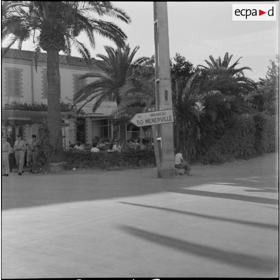 Visite aux blessés. [Description en cours]