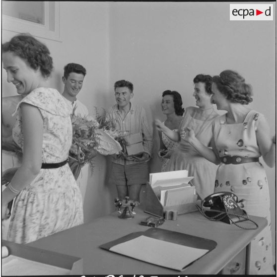 Visite aux blessés. [Description en cours]