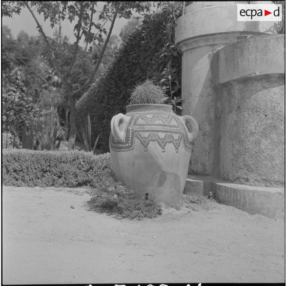 Visite aux blessés. [Description en cours]