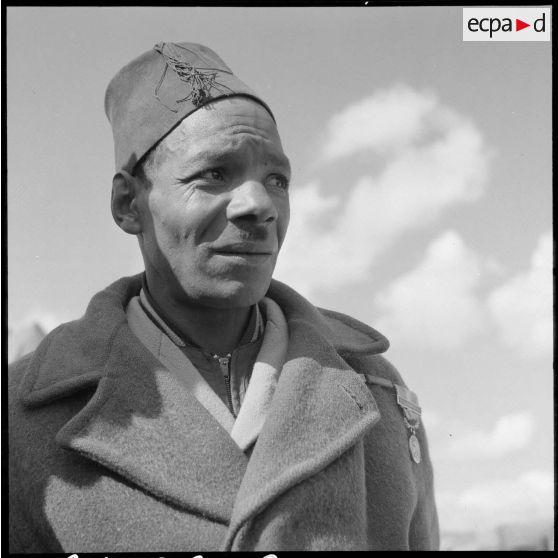 Portrait d'habitants à El-Outaïa. [Description en cours]