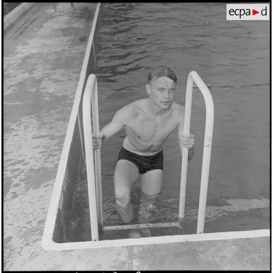 Championnat de natation d'Afrique du Nord à Maison-Carrée. [Description en cours]