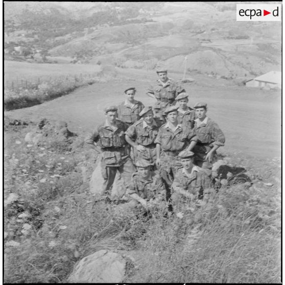 Scène de vie quotidienne militaire. [Description en cours]