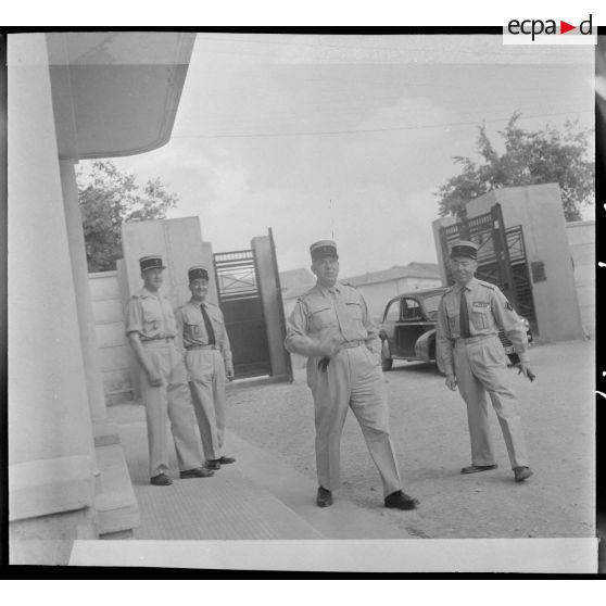 Scène de vie quotidienne militaire. [Description en cours]