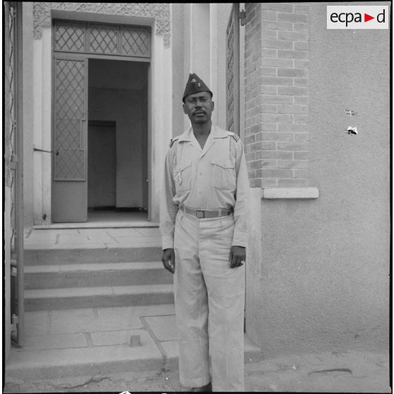 Visite au 5e RTS à Nedroma. [Description en cours]