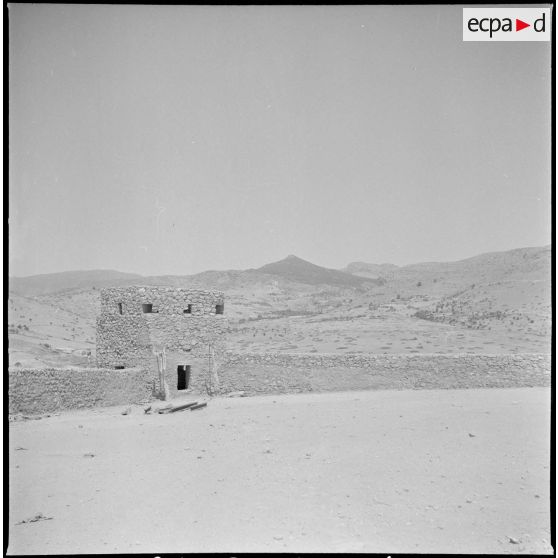 Visite au 5e RTS à Nedroma. [Description en cours]