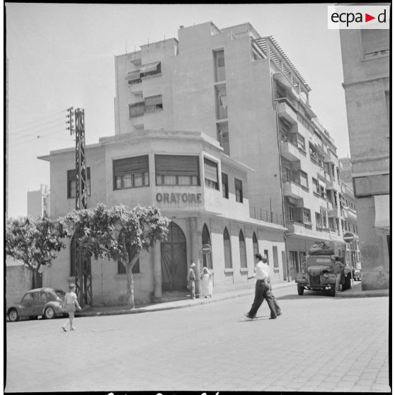 Visite au 5e RTS à Nedroma. [Description en cours]