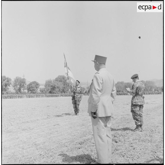 Prise d'armes du 14e RCP. [Description en cours]