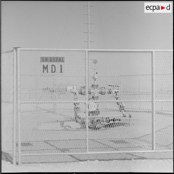 Le 2/1er RAC et les pistes sahariennes à Hassi-Messaoud. [Description en cours]