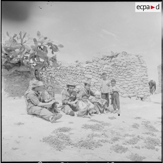 Actions de la DBFM dans la région de Bab-el-Assa. [Description en cours]