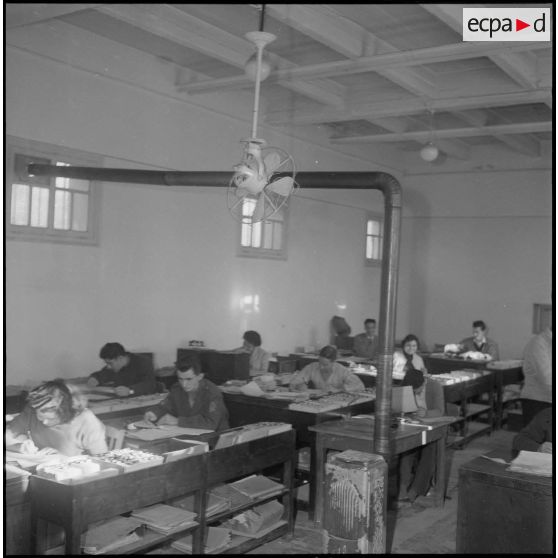 L'ERM à Maison-Carrée. [Description en cours]