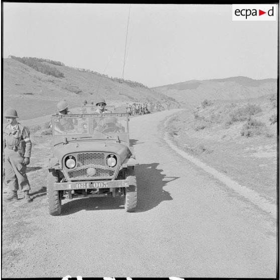 Opération héliportée dans la région de Thiers. [Description en cours]