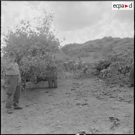 Le 2e bataillon de la 121e compagnie de commandement d'appui et des services. [Description en cours]