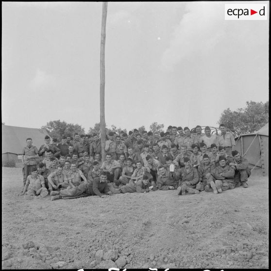 Le 2e bataillon de la 121e compagnie de commandement d'appui et des services. [Description en cours]