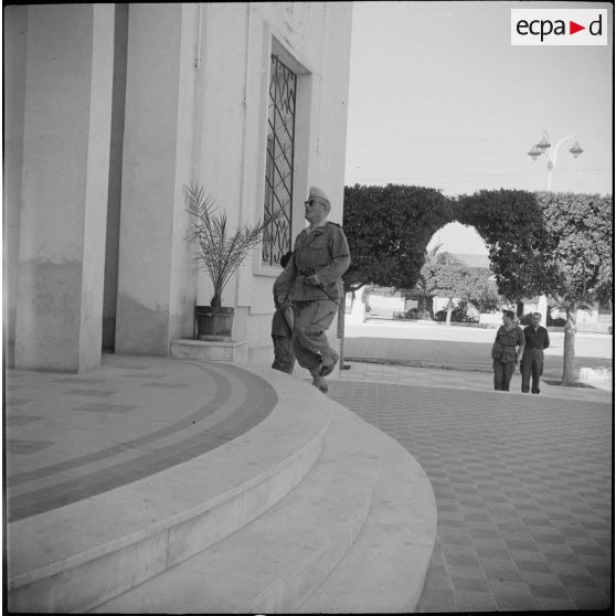 Le général Bertron à Lourmel. [Description en cours]