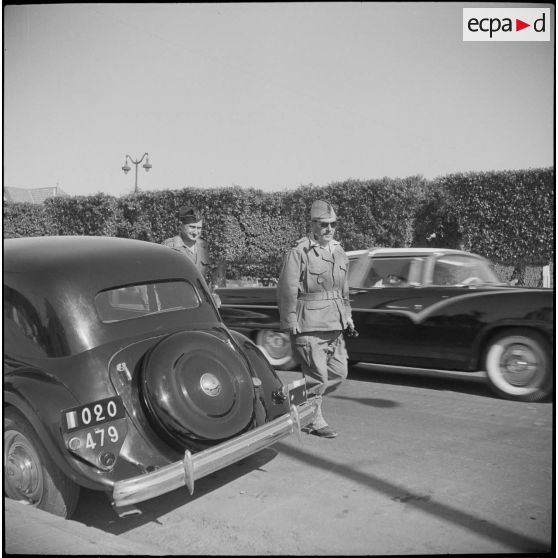 Le général Bertron à Lourmel. [Description en cours]