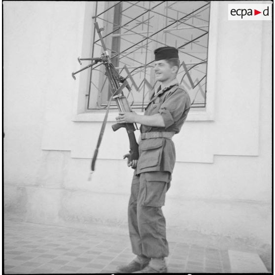 Le général Bertron à Lourmel. [Description en cours]