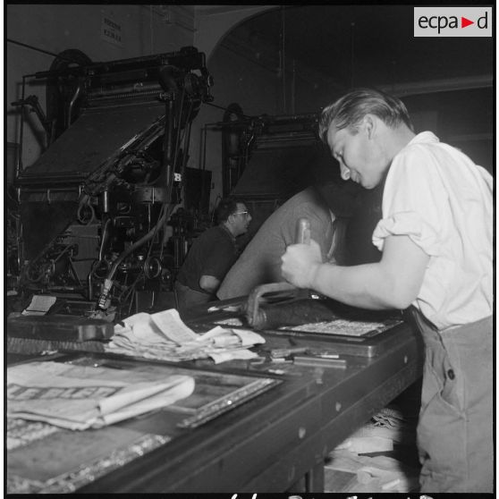 Fabrication du journal Le Bled à la SNEP à Alger. [Description en cours]