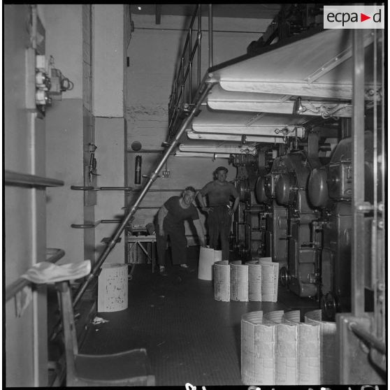 Fabrication du journal Le Bled à la SNEP à Alger. [Description en cours]