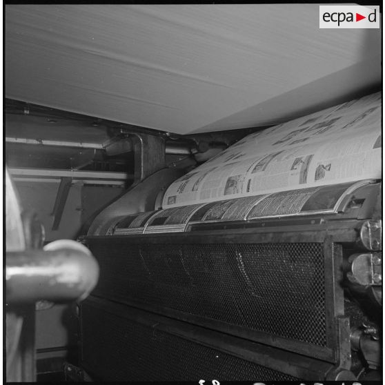 Fabrication du journal Le Bled à la SNEP à Alger. [Description en cours]