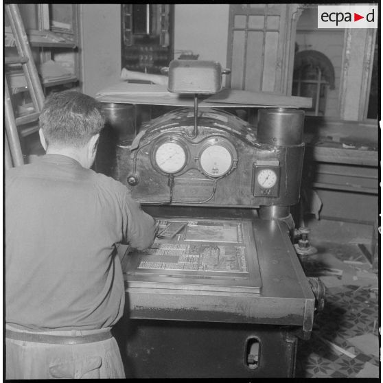 Fabrication du journal Le Bled à la SNEP à Alger. [Description en cours]