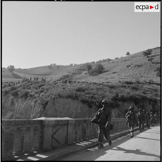 Opération avec la 1re compagnie du 21e bataillon de chasseurs à pied. [Description en cours]