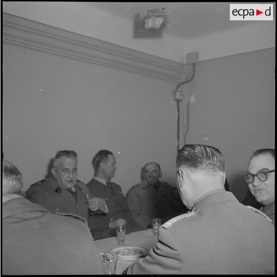 Portrait d'officiers d'Etat-Major. [Description en cours]