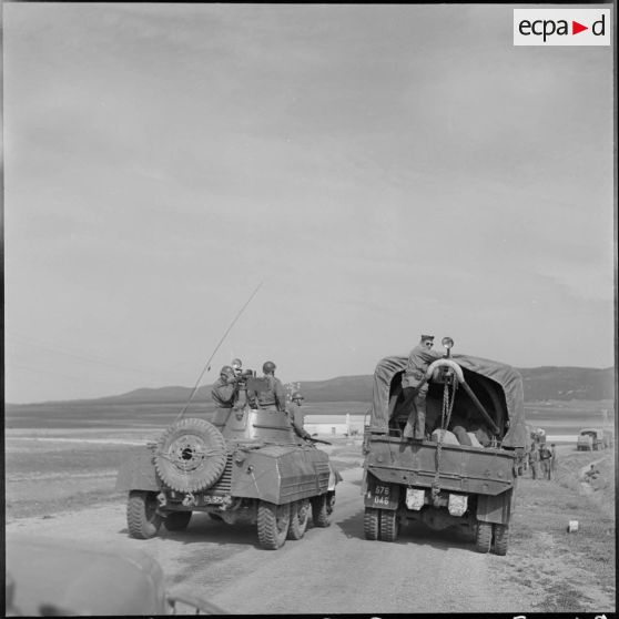 Travaux de la 403e CMRM, section auto-char à Oujda. [Description en cours]