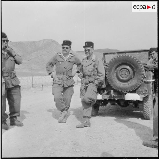 Travaux de la 403e CMRM, section auto-char à Oujda. [Description en cours]