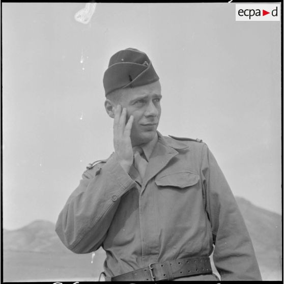 Travaux de la 403e CMRM, section auto-char à Oujda. [Description en cours]